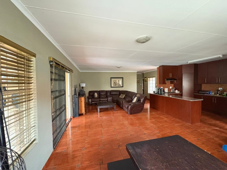 4 Bedroom Property for Sale in Waterkloof North West